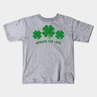 st patricks spread the love Kids T-Shirt